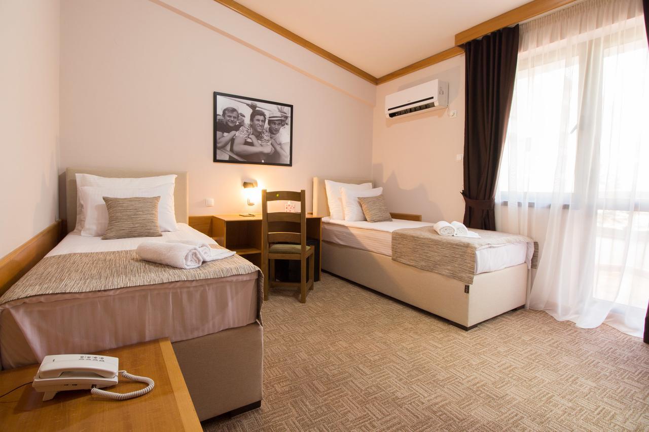 Hotel Yugoslavia Nikšić Esterno foto