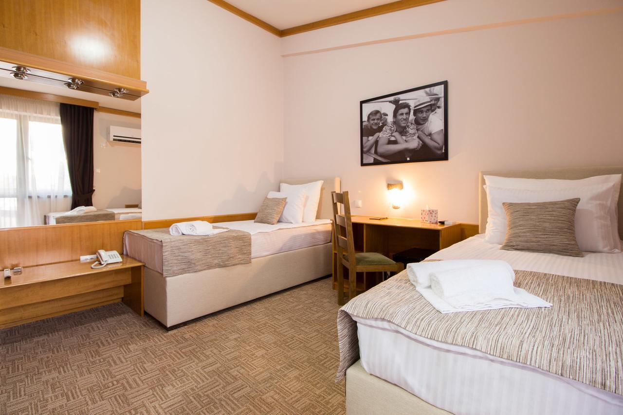 Hotel Yugoslavia Nikšić Esterno foto